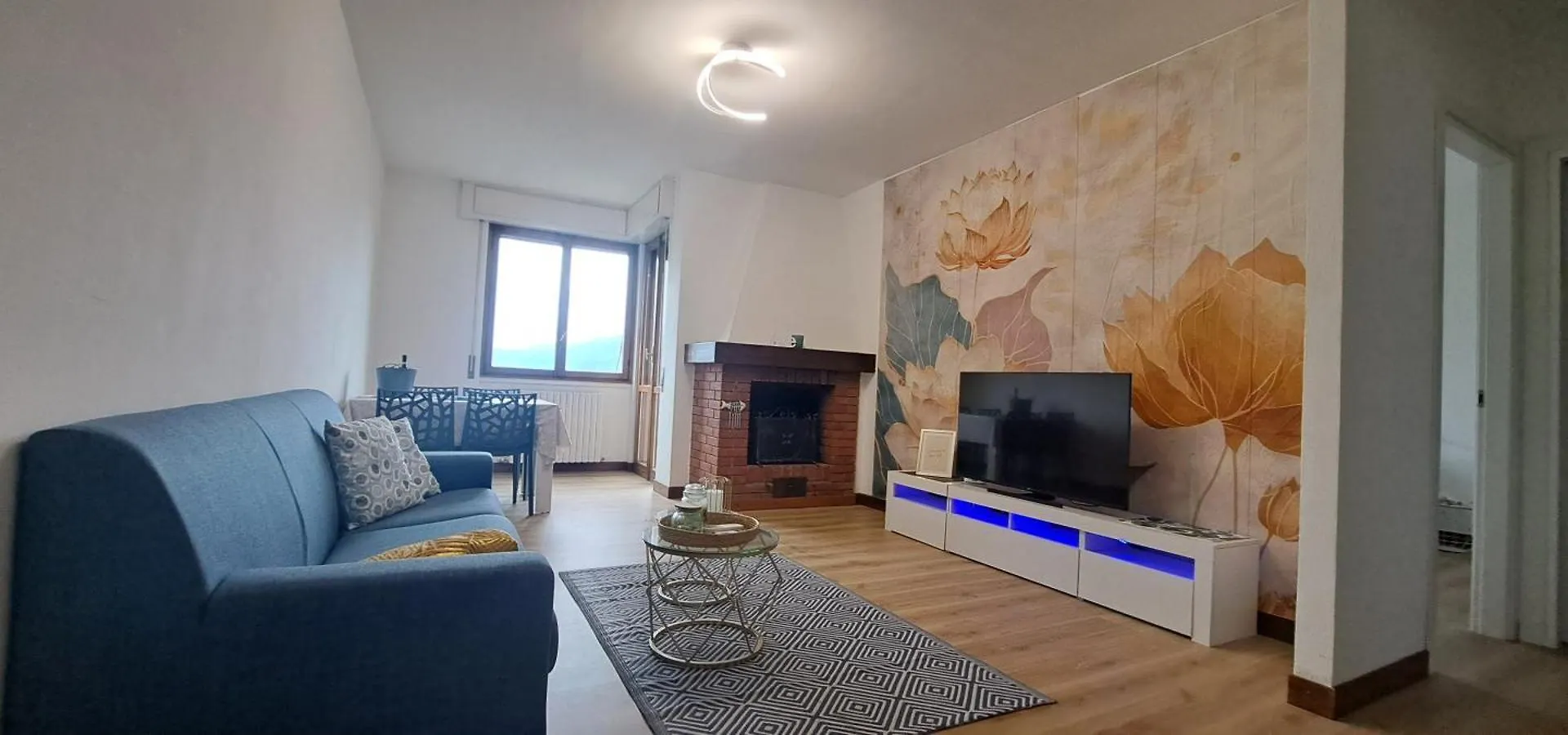 Blue Panorama Del Lago 佩尔莱多 0*,